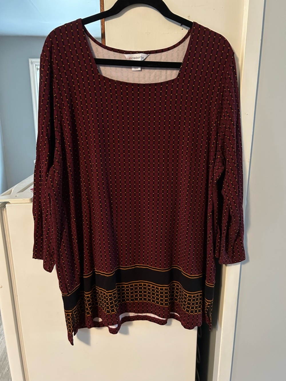 Liz Claiborne Burgundy Printed Tunic